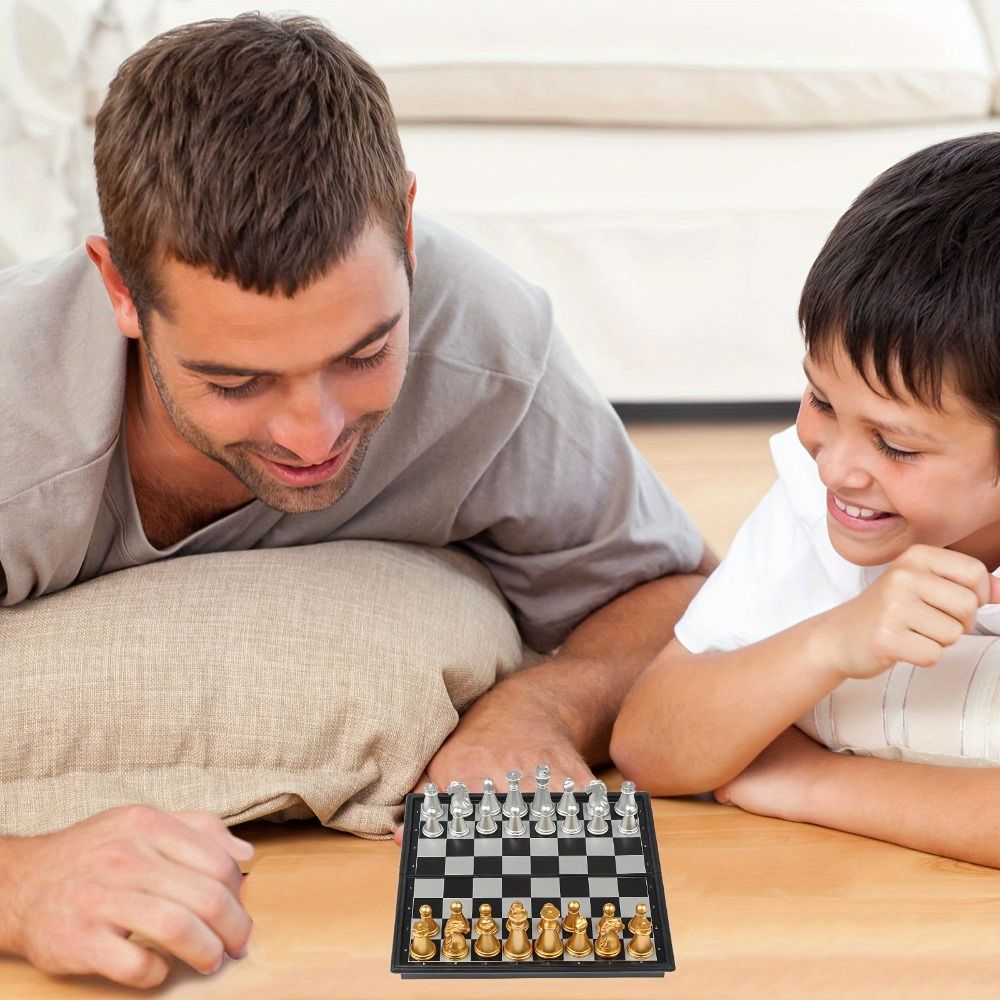Zakformaat Goud Zilver Mini Sc - Magnetic Travel Chess recensie en prijs