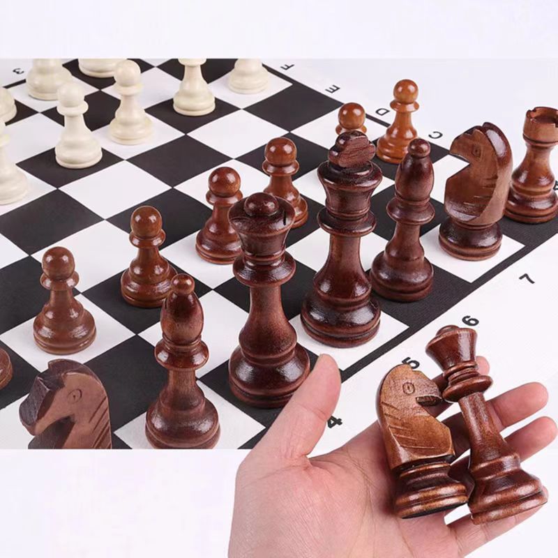 32 Stuks Houten Schaken Koning - Magnetic Travel Chess recensie en prijs